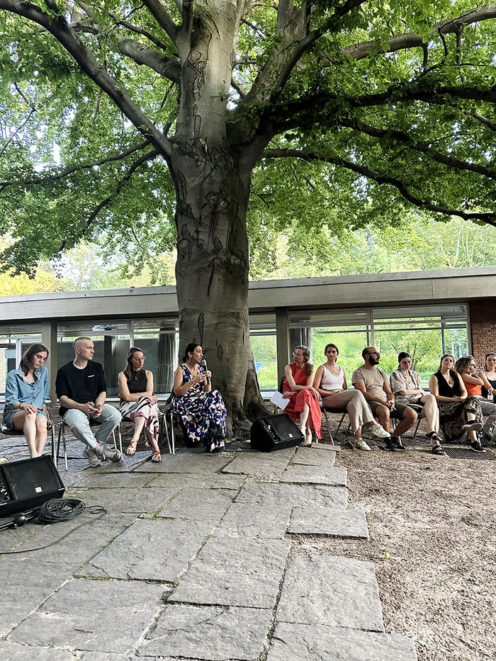 Amanda Piña, Valeska Gert Visiting Professor in the Summer Semester 2024. Conversation with the artist at the closing event at AdK Hanseatenweg. Photo by Stella Geppert.